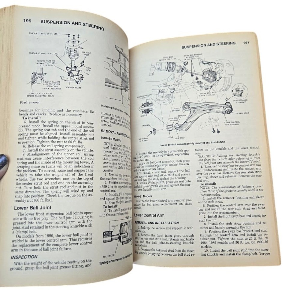 Chilton Dodge Caravan Plymouth Voyager 1984-91 Repair Manual #7482 - Picture 7 of 10